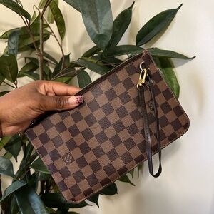 ‼️LAST DAY DEAL‼️ Louis Vuitton Wristlet (Authentic)